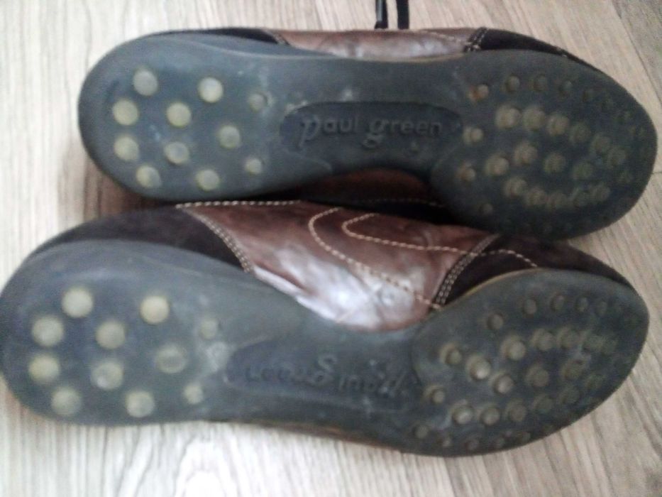 Намалени! Маркови спортни дамски обувки естест. кожа 2 чифта  39 и 40