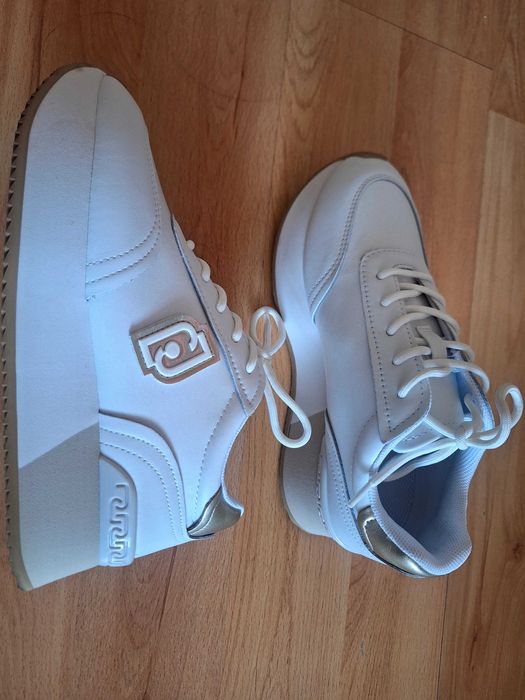 Сникърси Liu jo бели