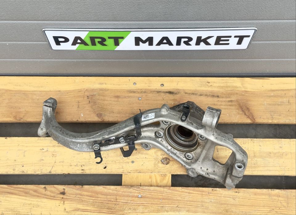 Шенкел AUDI A4 B9 8W0407241F 8W0407559