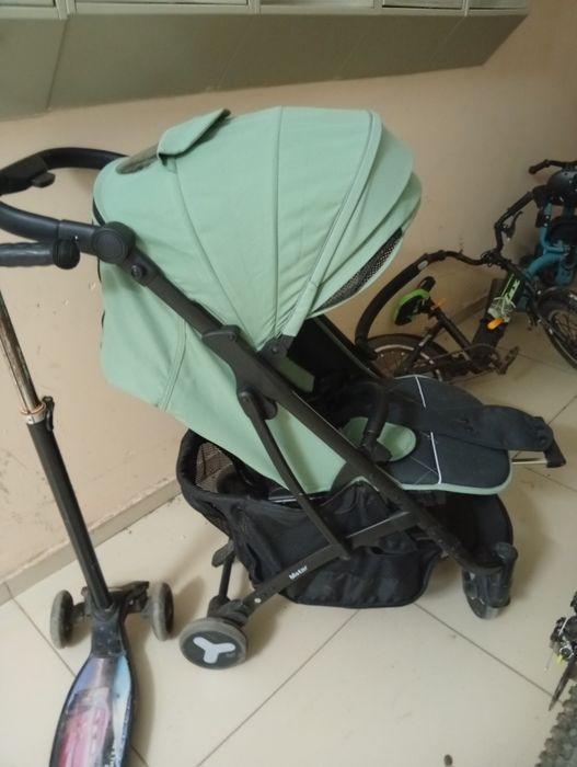Продам детскую коляску