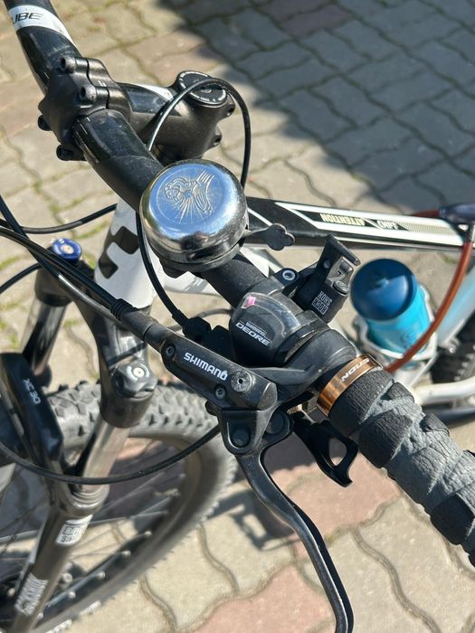 Bicicleta XC Cube