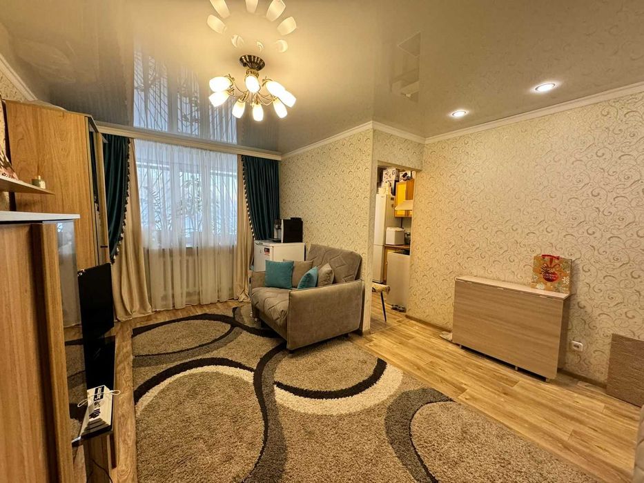 Продаём 2 комн. кв .- ул. Бакинская 39