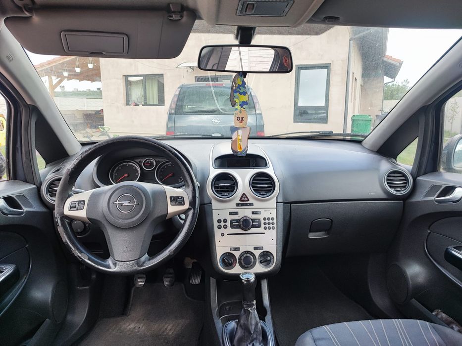 Opel CORSA D 1.3 cdti 75 cp 2008