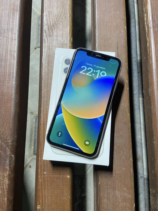 Продаётся айфон 11 [ IPhone 11 ] 64 гб