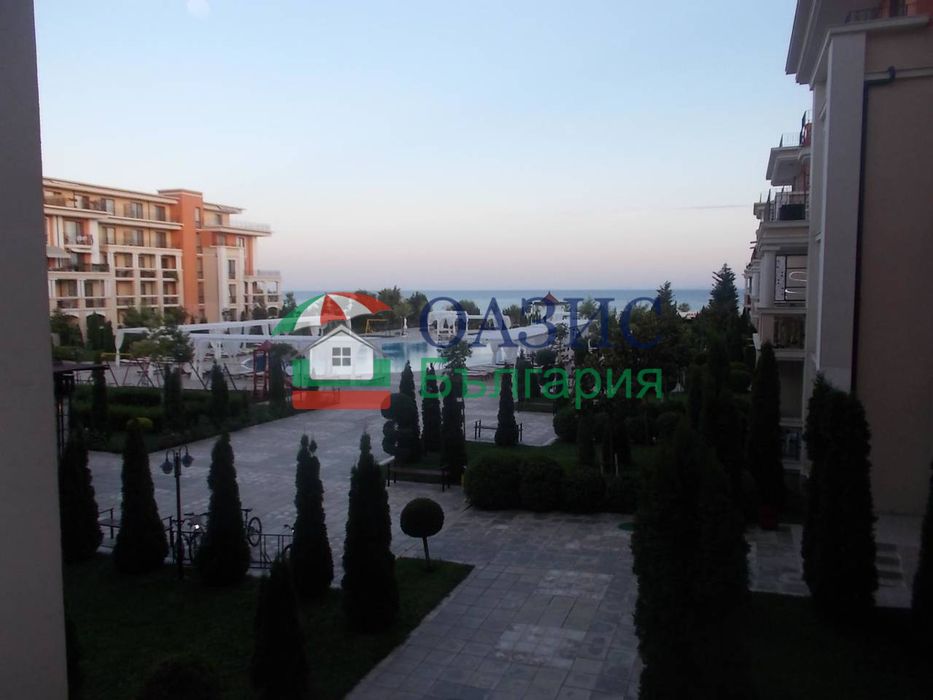 Напълно обзаведен апартамент с 2 спални и панорамна морска гледка в комплекс "Prestige Fort Beach", 103.99 кв.м,