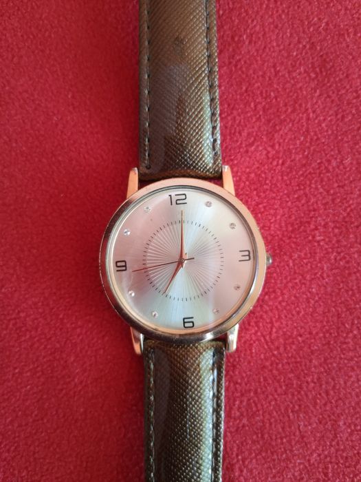 Дамски часовници