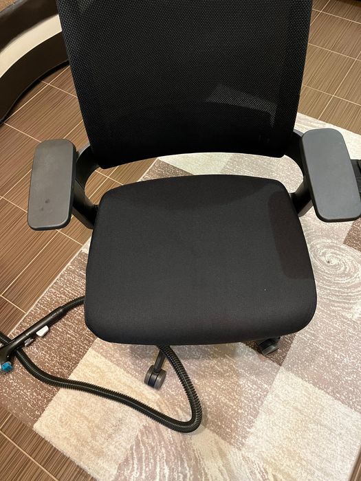 Curatare canapele, tapiterii auto, covoare, scaune