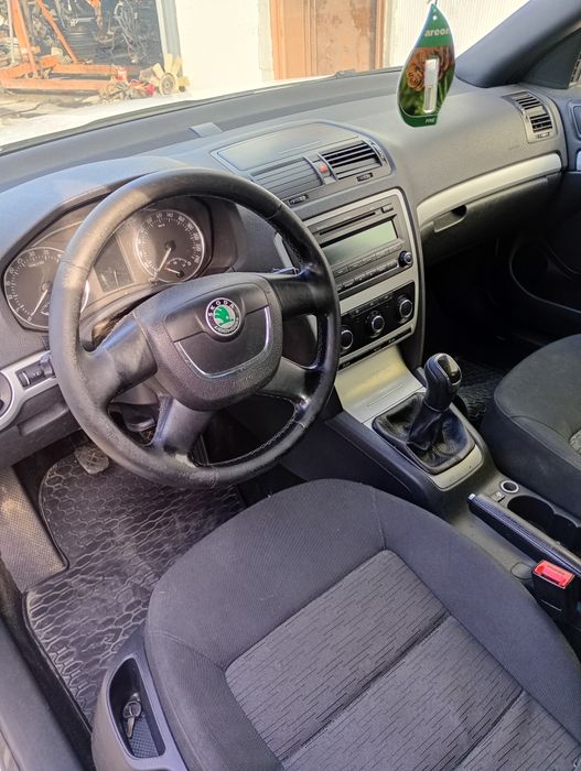 Dezmembrez Skoda Octavia 2
