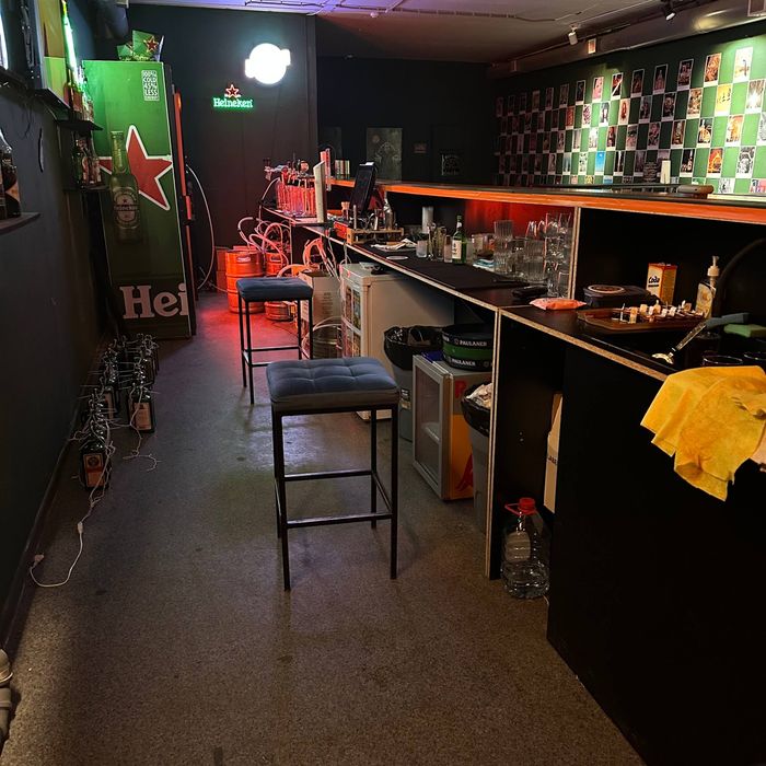 Продам бар (общепит)