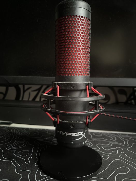 Продам микрофон HyperX Quadcast