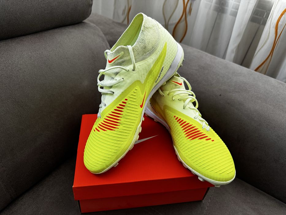 42.5 - Nike Phantom 6 Academy TF High футболни стоножки найк mercurial