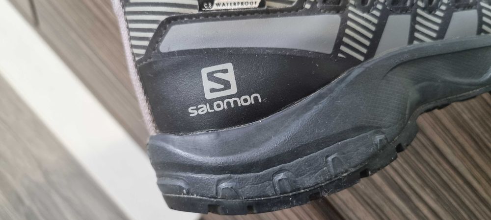 Ghete Salomon XA Pro V8 Winter