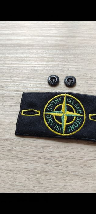 Оригинална нашивка Stone Island 
Нашивка+ копчета
