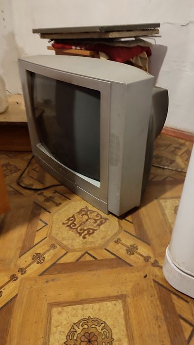 Телевизор. 2шт.рабочие