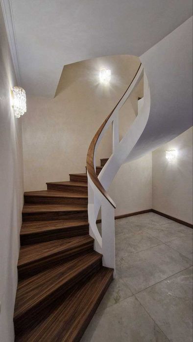 ЖК Milano ул.Кичик Бешагач 5-комн 9-10/10 200 м² 2 с/у евроремонт