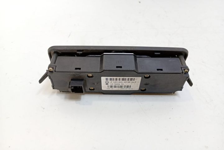 Panou comanda geamuri A1638200326 Mercedes-Benz ML W163 (facelift) se
