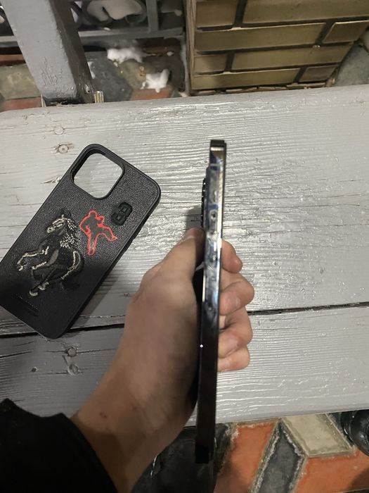 Продам айфон 13 про макс