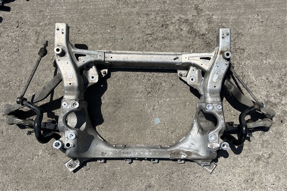 Jug fata / Cadru motor Mercedes C W205 GLC C253 X253 4Matic