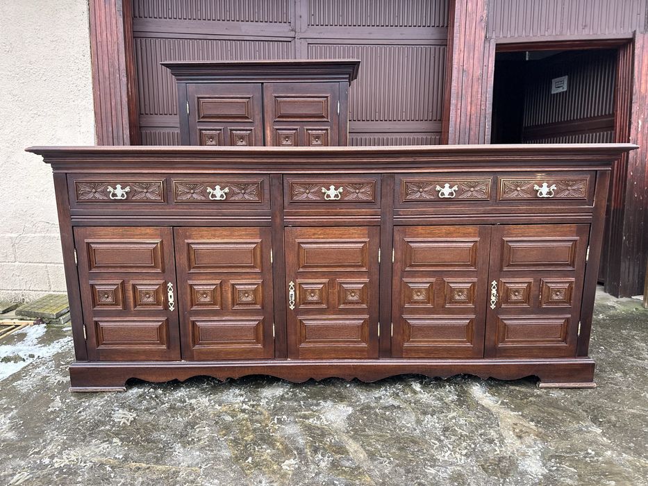 Голям дървен бюфет / шкаф – класически стил