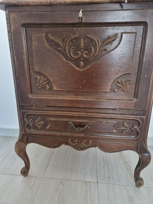 Bar din lemn masiv vinteage