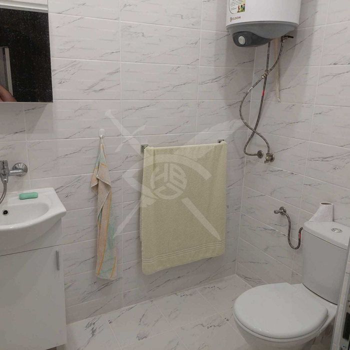 Дава се под наем Етаж от къща в Варна, м-т Акчелар - 60 кв.м за 425 € - Снимка #3