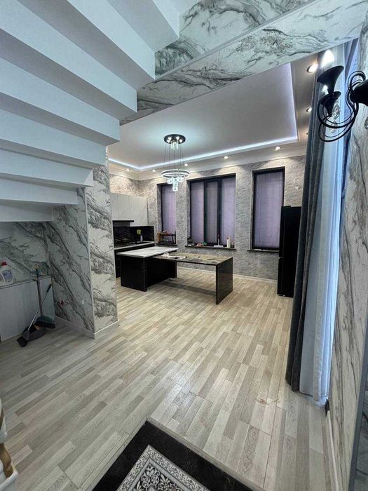 Продаётся новый участка 1,5 сотик Сергели Хонабаде 5 комнат