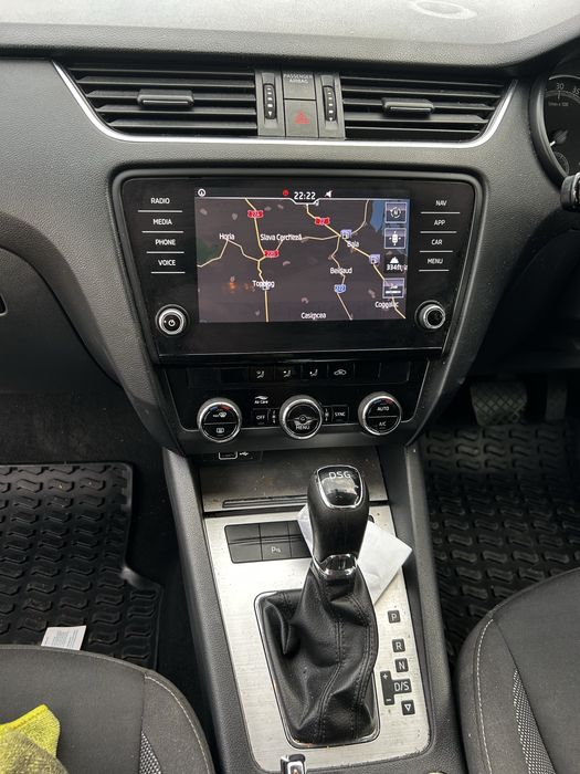 Navigație mare originală Skoda Octavia 3