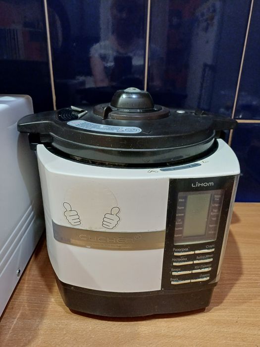 Мультиварка "LIHOM"