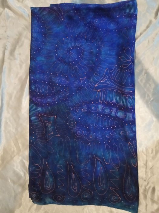 Шелковый шарф-платок ручной работы