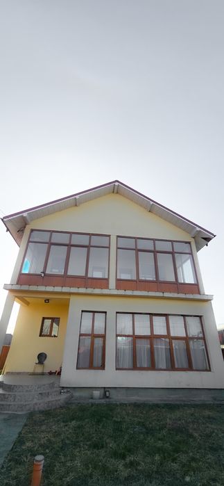 Vila de inchiriat