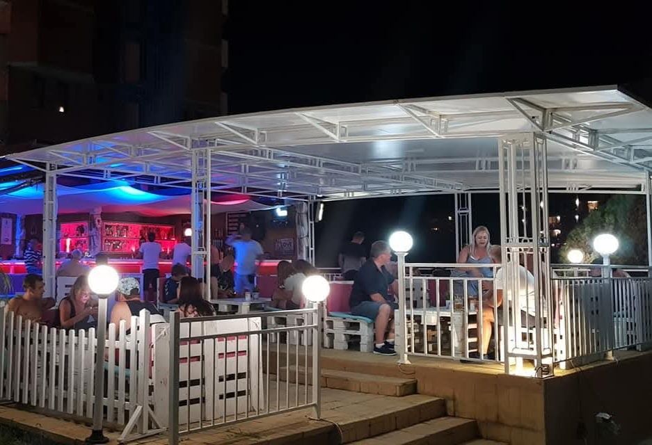 Тента с парапети