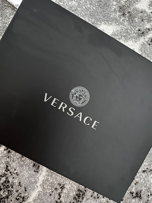 Sneakersi Versace chain reaction