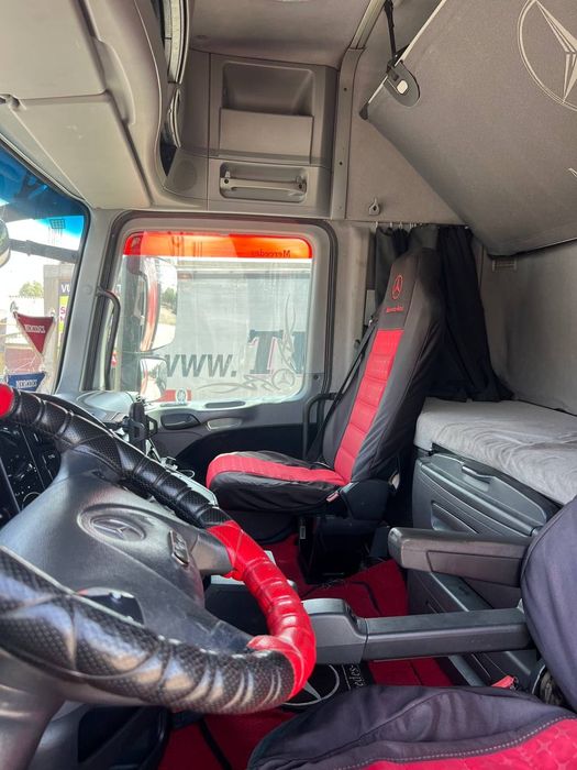 Мерс Тягач прицепи билан сотилади