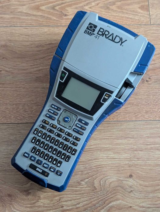 Vand Brady BMP41, 200 RONi