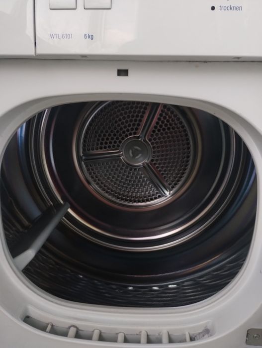 Продавам сушилня Бош - 6кг.