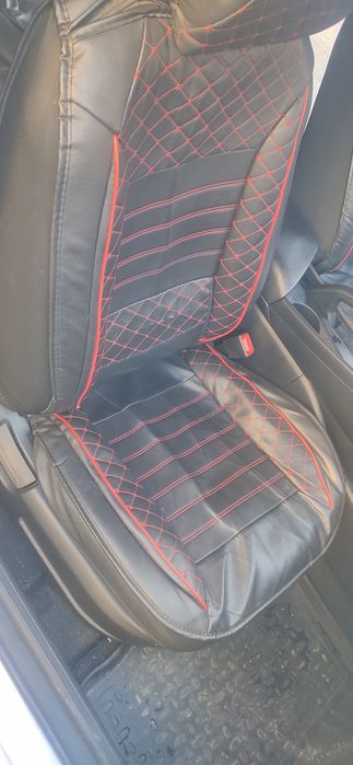 Продам чехлы автомобиля универсальные