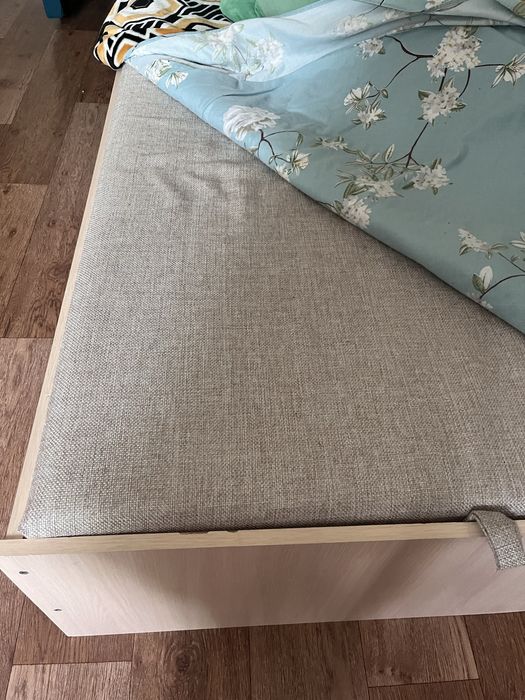 Продам кровать