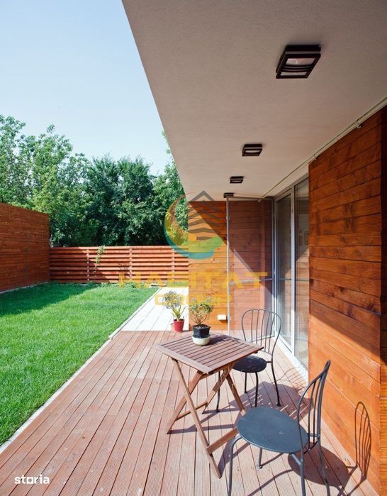 Apartament 2 camere la 8 minute de metrou Curte Proprie — fotografia 1