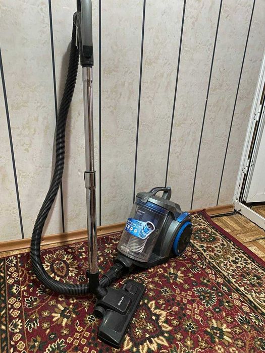 Пылесос рабочий компактный