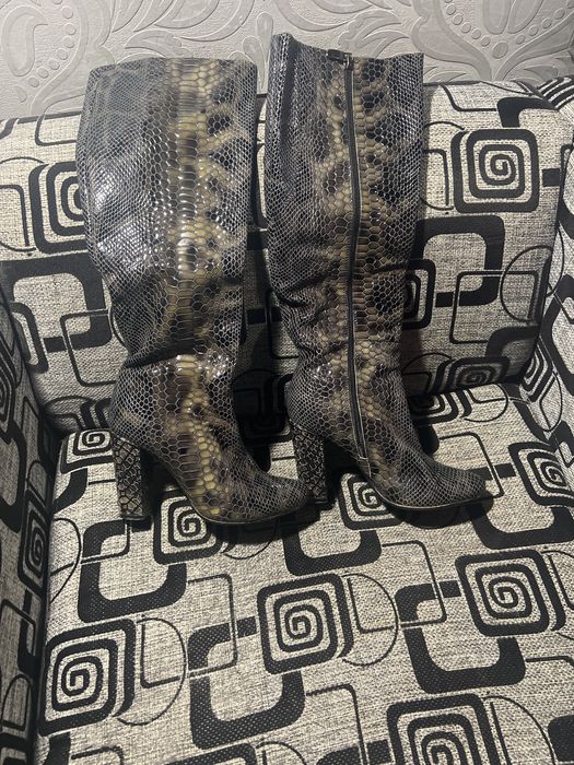 Продаю сапоги женские