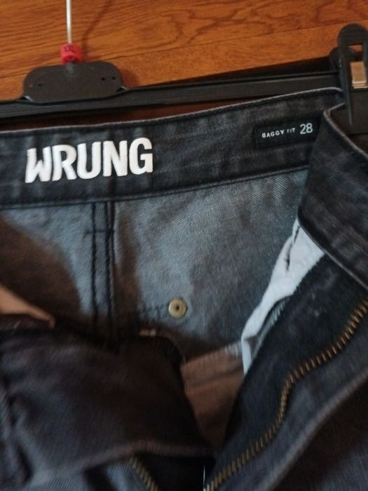 Дънкови бермуди в черен цвят