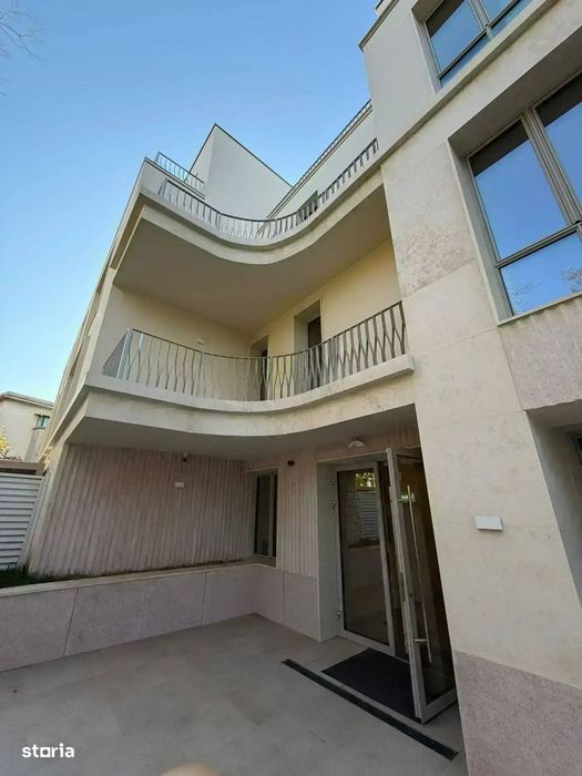 Apartament 3 Camere, 2 Bai, Balcon, in elegantul Cartier Armenesc
