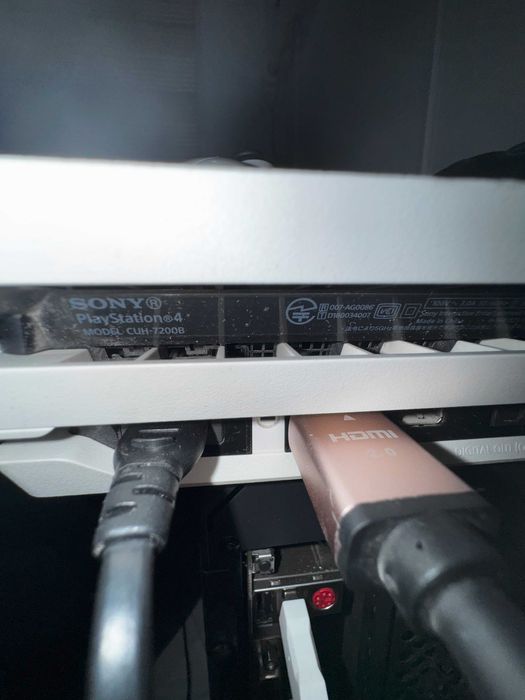 Playstation 4 PRO 1TB + ТОПОВЫЕ ИГРЫ, В БЕЛОМ ИСПОЛНЕНИИ - рассрочка