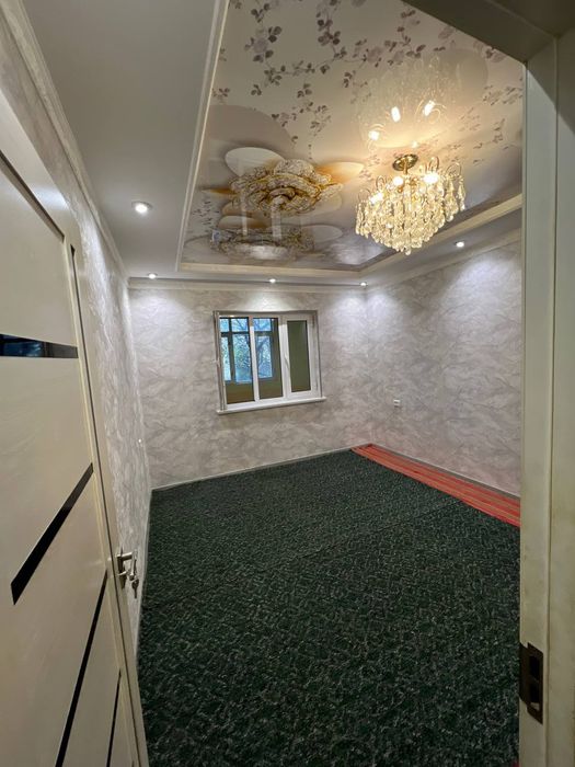 Sharoiti yaxshi 
2 xonali
2 etaj
Ofis market orqasi
Oilaga
Hamma sharo