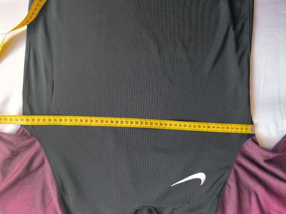 Tricou Nike Dri-FIT original damă, mărimea S – negru cu mov, pentru sport/fitness
