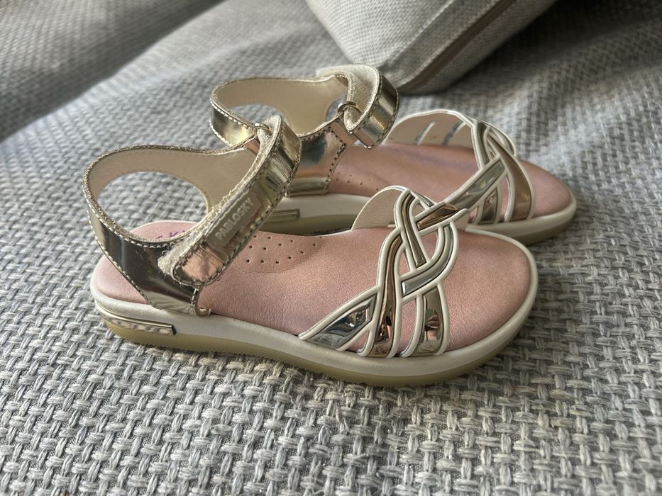 Туфли на девочку 27р pablosky