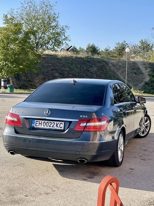 MERCEDES E 350 CGI 292кс ВТОРИ СОБСТВЕНИК / 14 год История в България