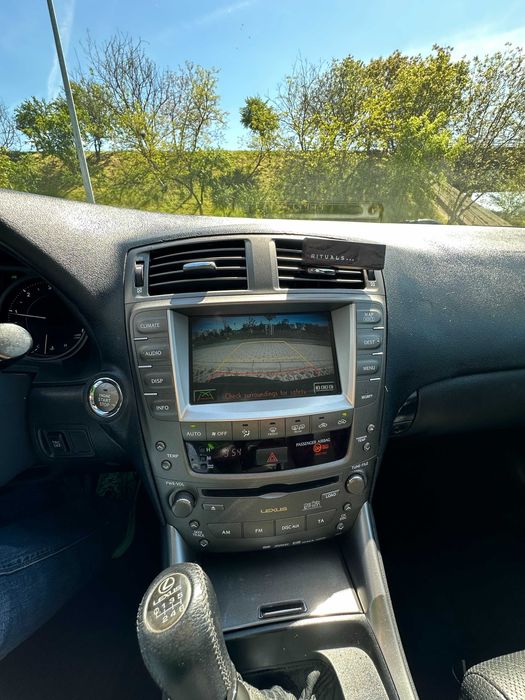 Lexus IS 220d de vânzare