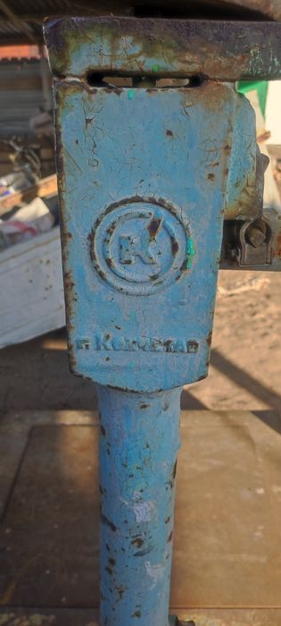 Продам весы 1000кг