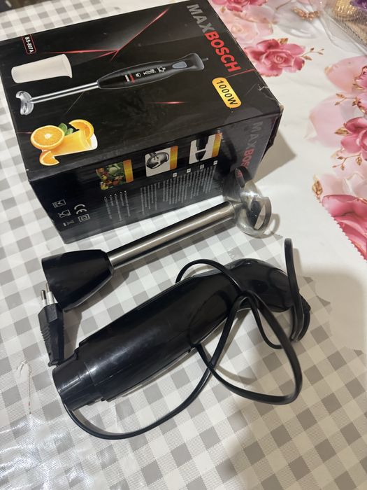 Ручной блендер требует ремонта